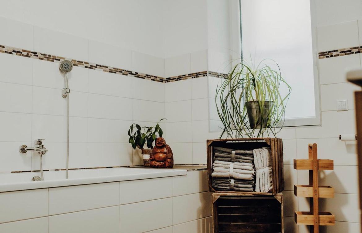 Mayen, Baeckerstr, Privatzimmer Nr1, Innenstadt, Naehe Nuerburgring & Burg Eltz, Gemeinschaftsbad Екстериор снимка